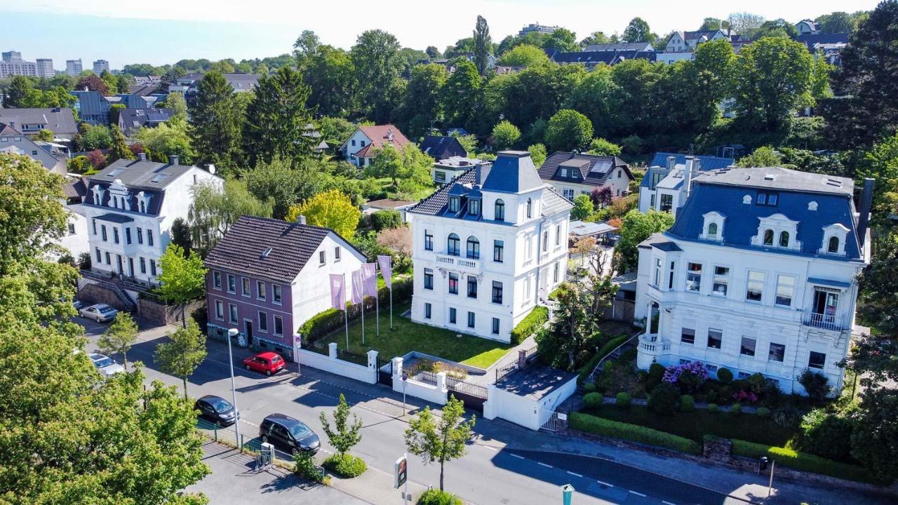 Boutique Hotel Villa Am Ruhrufer Golf & Spa Mülheim an der Ruhr Buitenkant foto