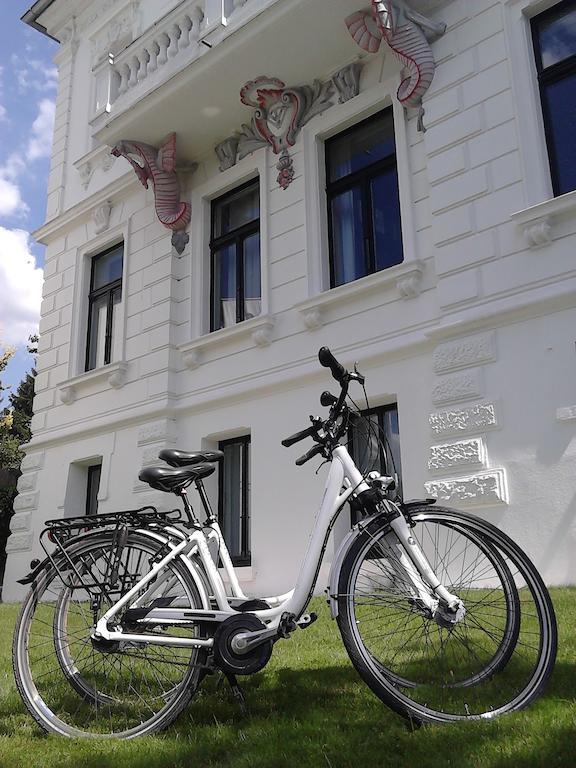 Boutique Hotel Villa Am Ruhrufer Golf & Spa Mülheim an der Ruhr Buitenkant foto